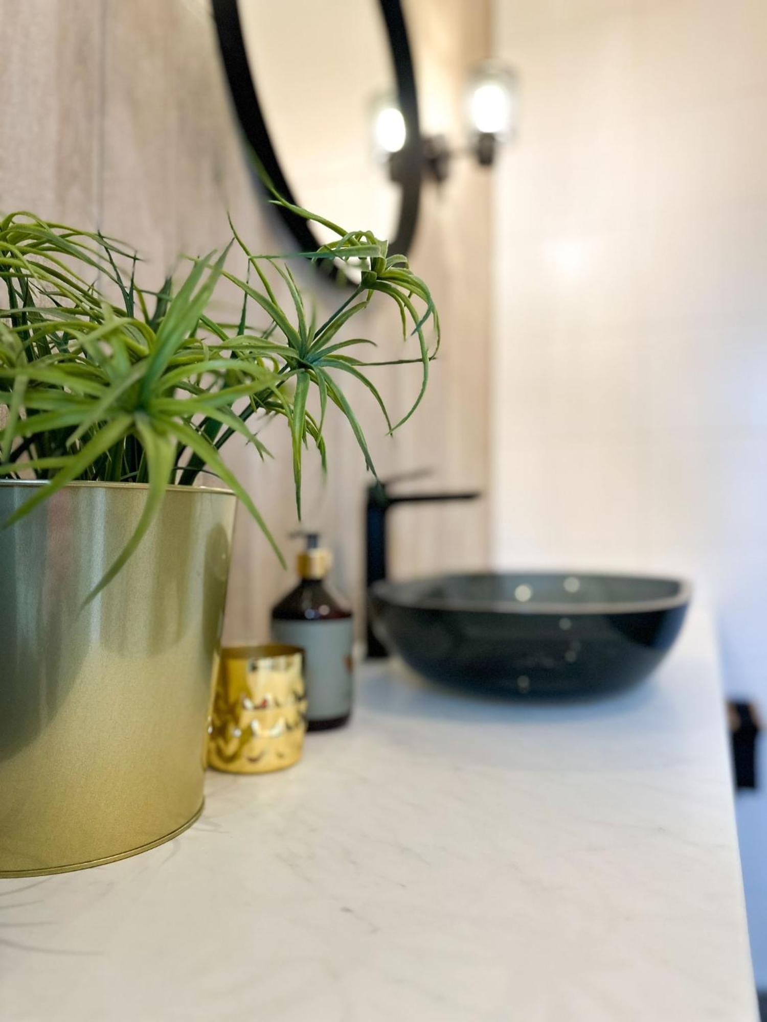 Bed & Breakfast Waterpoort - Incl Gratis Licht Ontbijt En Parking Sneek Extérieur photo